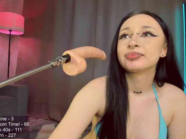 Juicy-Vikki