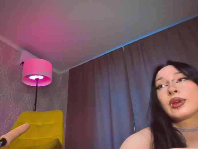 Juicy-Vikki webcam