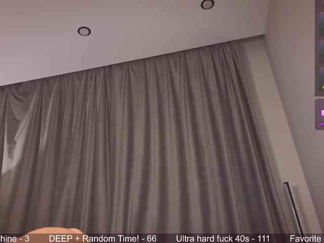 Juicy-Vikki webcam