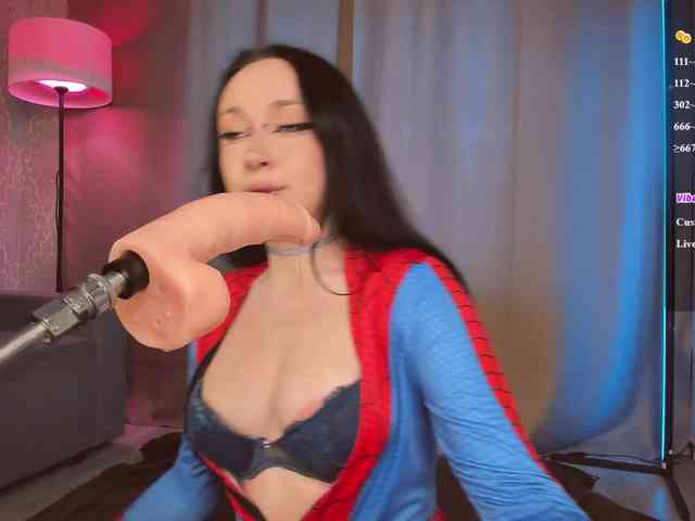 Juicy-Vikki