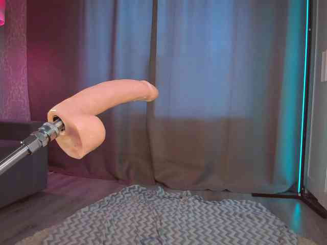 Juicy-Vikki webcam