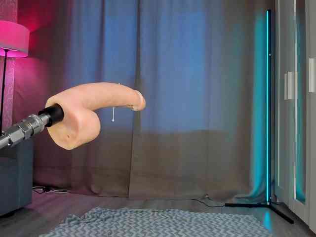 Juicy-Vikki webcam