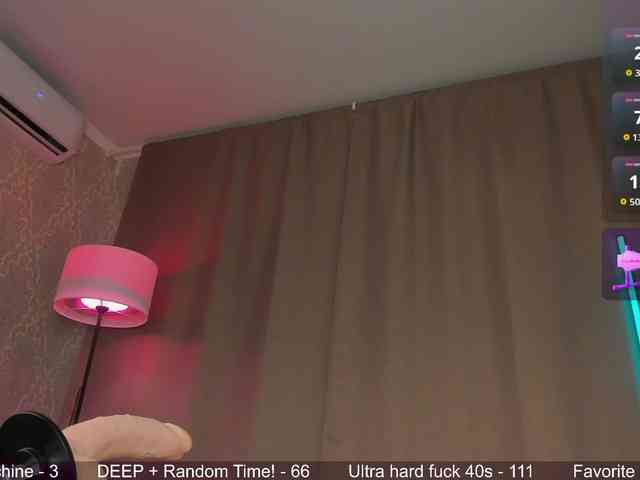 Juicy-Vikki webcam