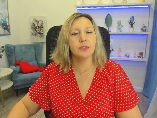 le modèle NinaStarle est en webcam porno dans un show sur le site bongacams, il possède les tags suivants: White/Caucasian,Blonde,Shaved