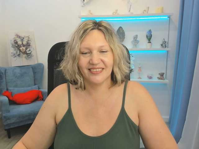 Nina Starle (NinaStarle)