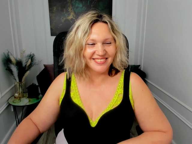 NinaStarle live cam on BongaCams