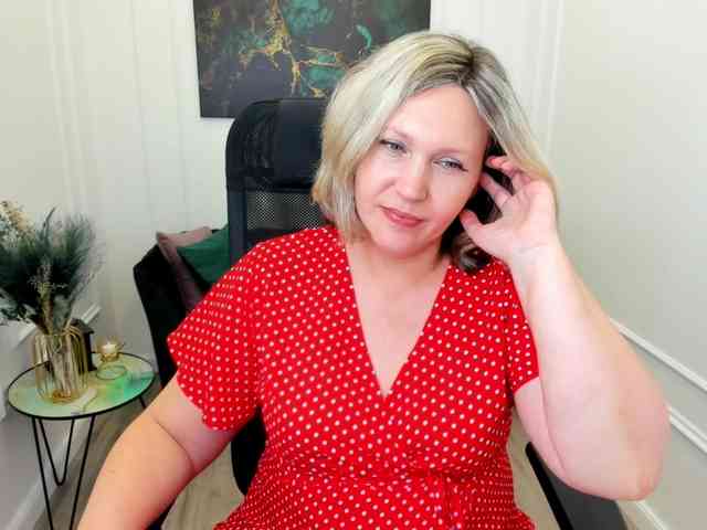NinaStarle webcam
