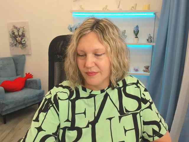 NinaStarle webcam