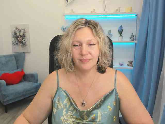 NinaStarle webcam