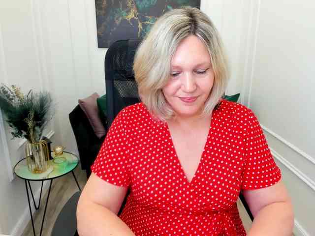 NinaStarle webcam