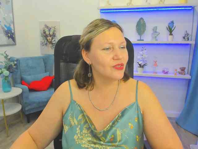 NinaStarle NinaStarle