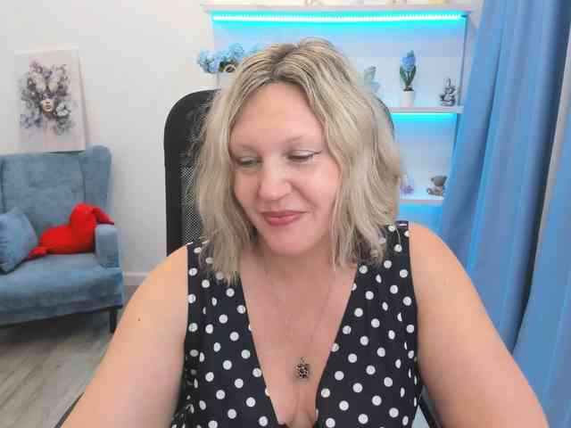 NinaStarle webcam