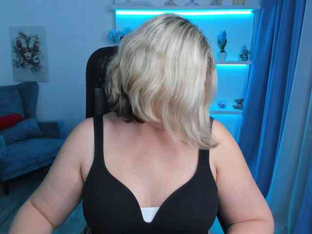 NinaStarle NinaStarle