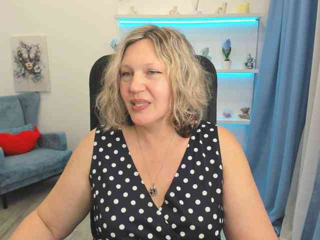 NinaStarle webcam