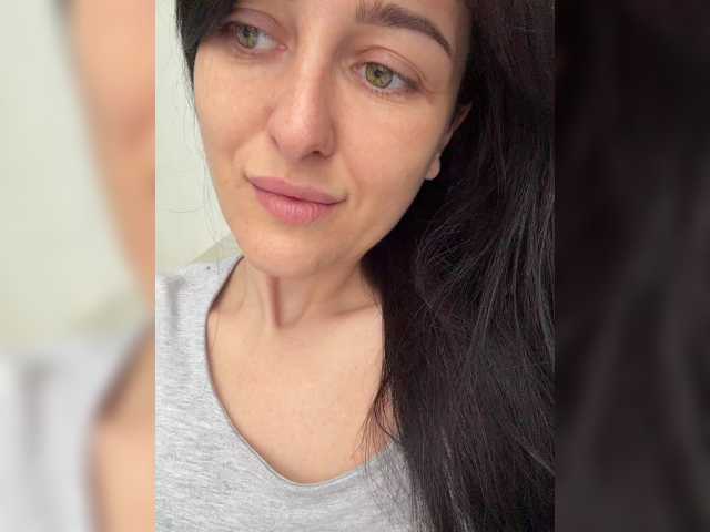 Viksi66 live cam on BongaCams