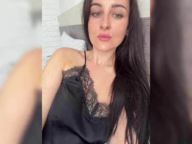 Viksi66's BongaCams show and profile