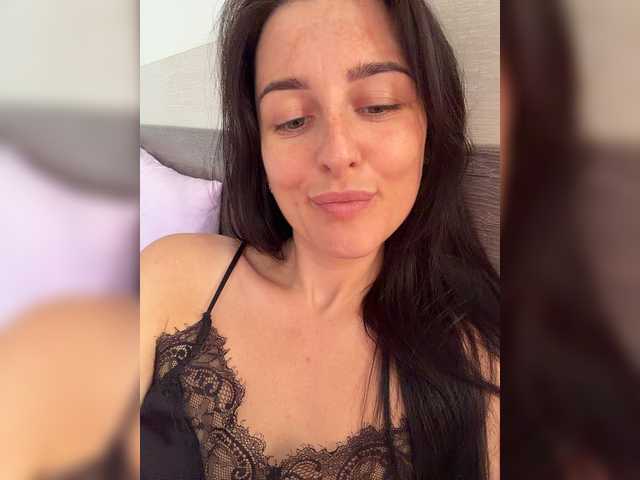 Viksi66 live cam on BongaCams