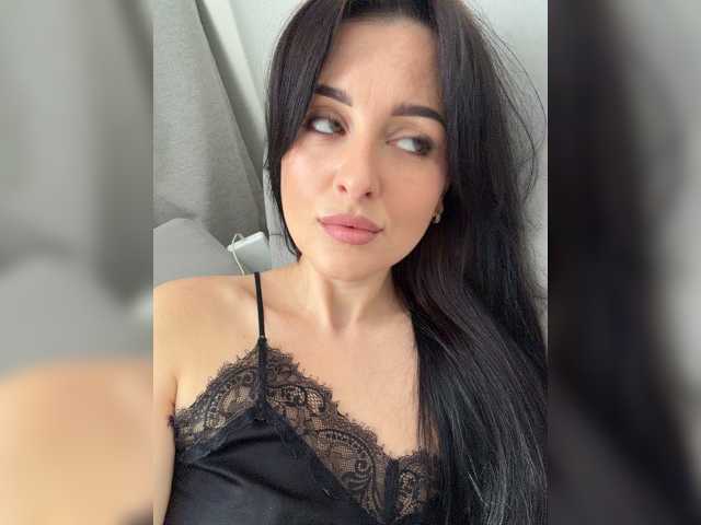 Viksi66 live cam on BongaCams