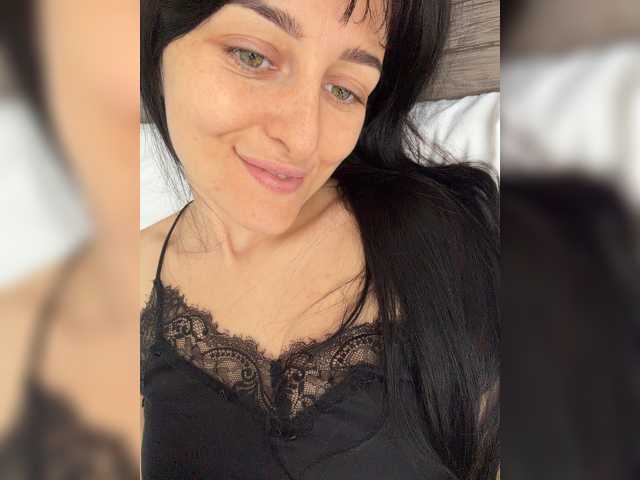 Bella08 live cam preview
