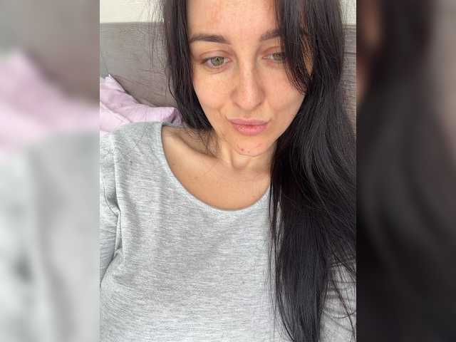 Viksi66 live cam on BongaCams