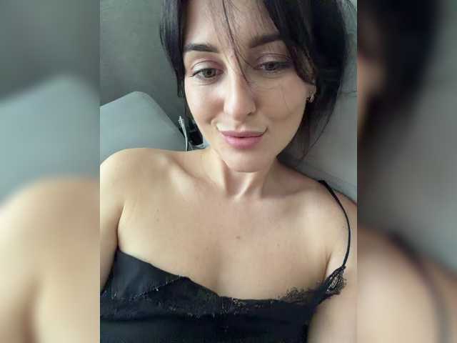 Viksi66 live cam on BongaCams