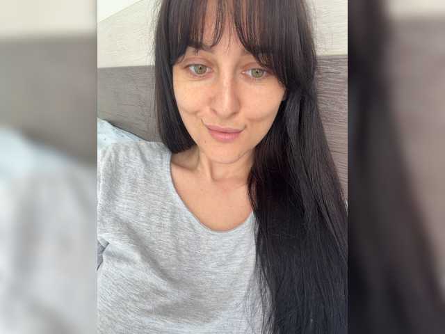 Viksi66 live cam on BongaCams