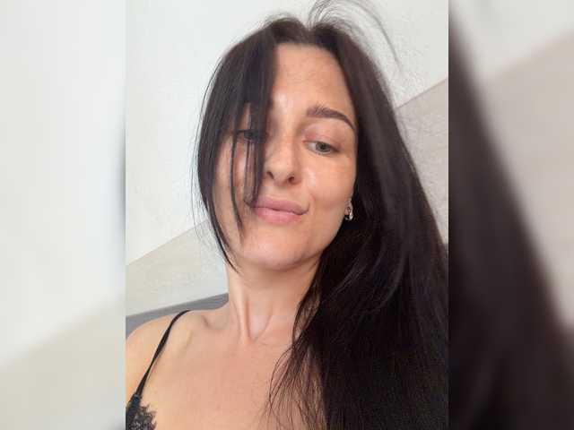Viksi66 live cam on BongaCams