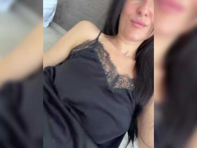 Viksi66 live cam on BongaCams