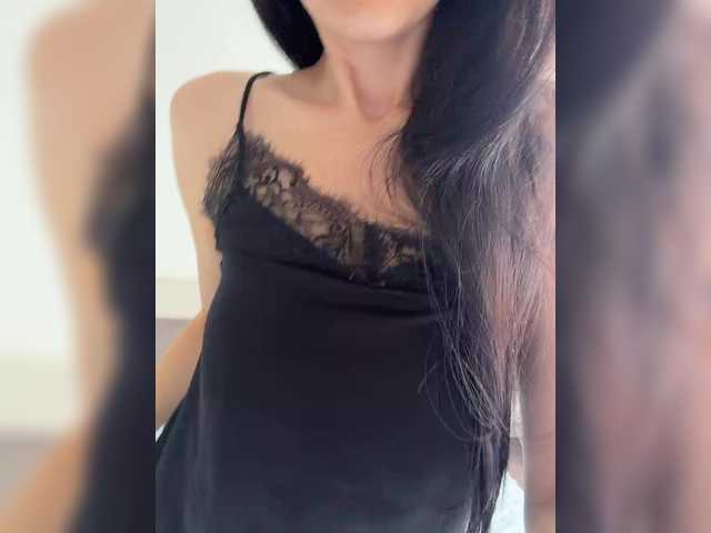 Viksi66 live cam on BongaCams