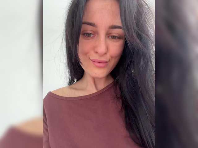 Viksi66 live cam on BongaCams