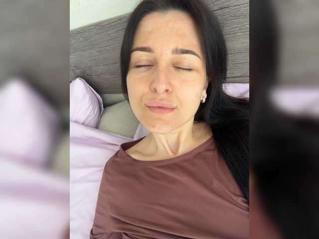 Bella08 — live female cam