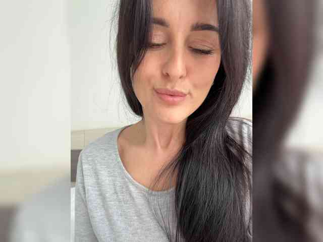 Bella08 webcam