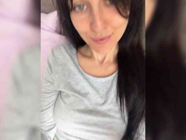Bella08 webcam