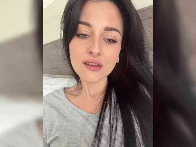 Bella08 webcam