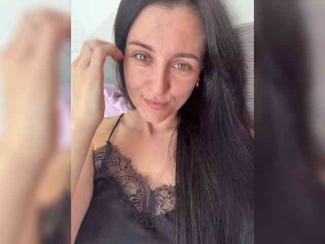 Bella08 webcam