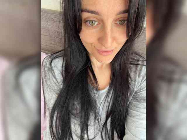 Bella08 webcam