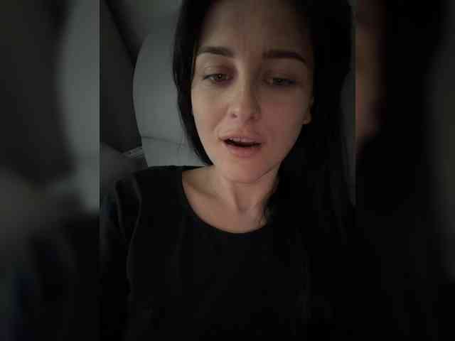 Bella08