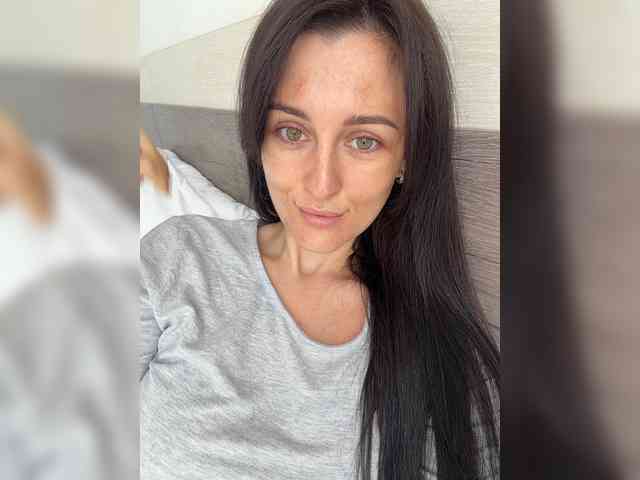 Bella08 webcam