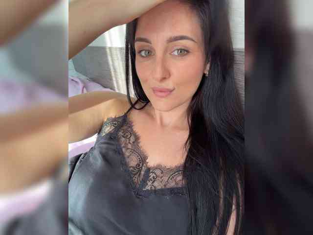 Bella08 webcam
