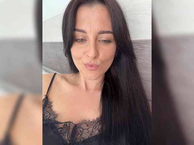 Bella08 webcam