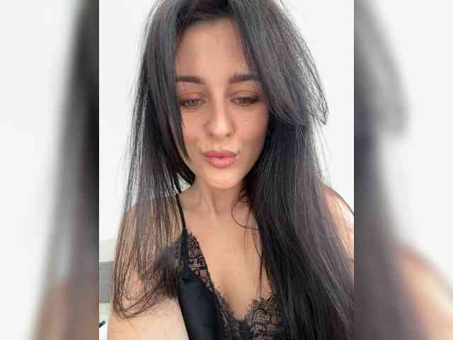Bella08 webcam