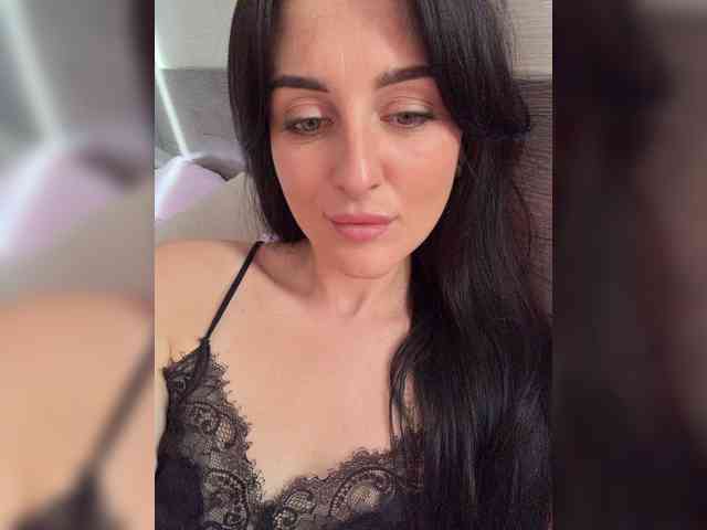 Bella08 webcam