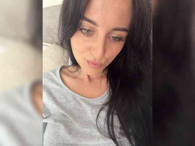 Bella08 webcam