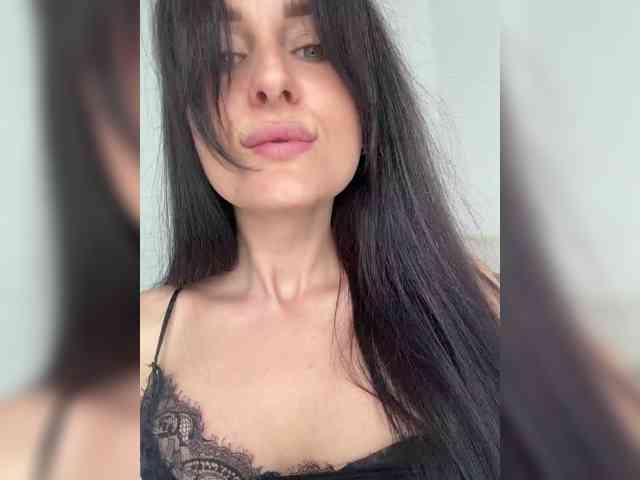 Bella08 webcam