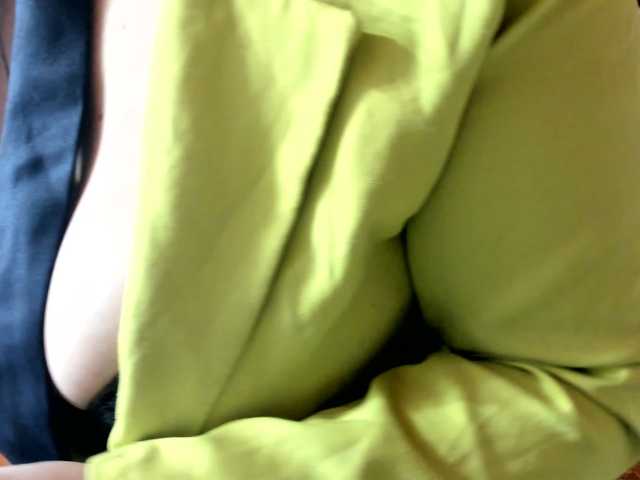 katherine-blair live cam on BongaCams
