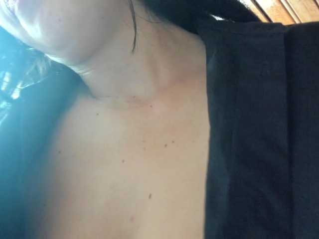 katherine-blair live cam on BongaCams