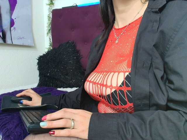 katherine-blair live webcam show