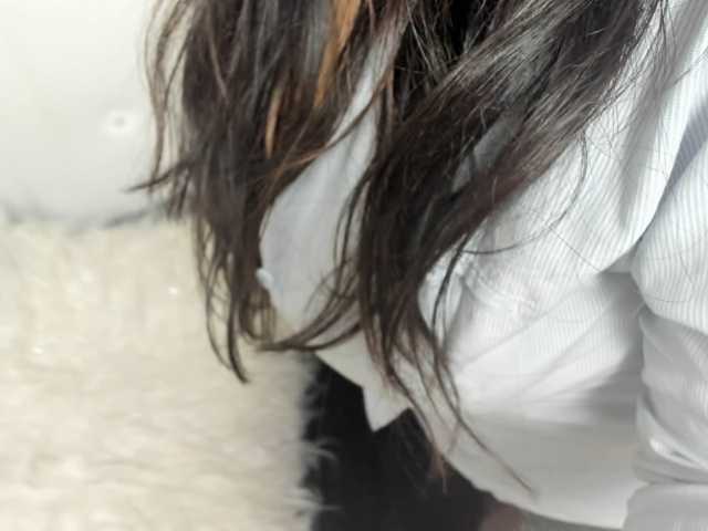 katherine-blair, live now on BongaCams