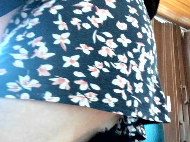 katherine-blair live cam on BongaCams