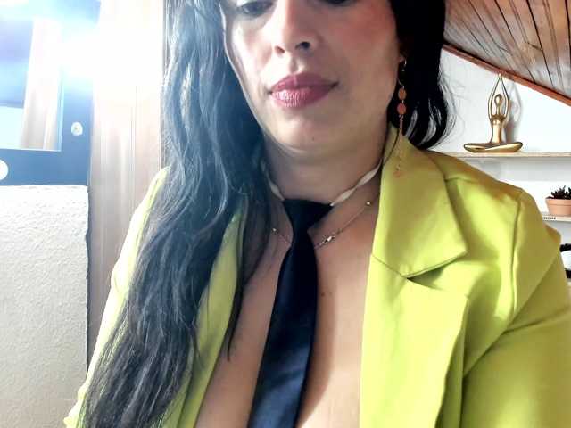 katherine-blair live cam preview